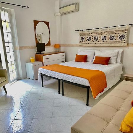 B&B Mare Monti Miniere Iglesias Buitenkant foto