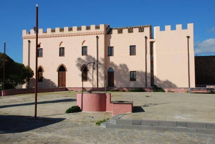 B&B Mare Monti Miniere Iglesias Buitenkant foto